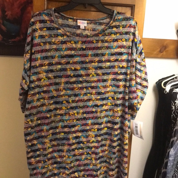 LulaRoe Irma - Picture 1 of 3